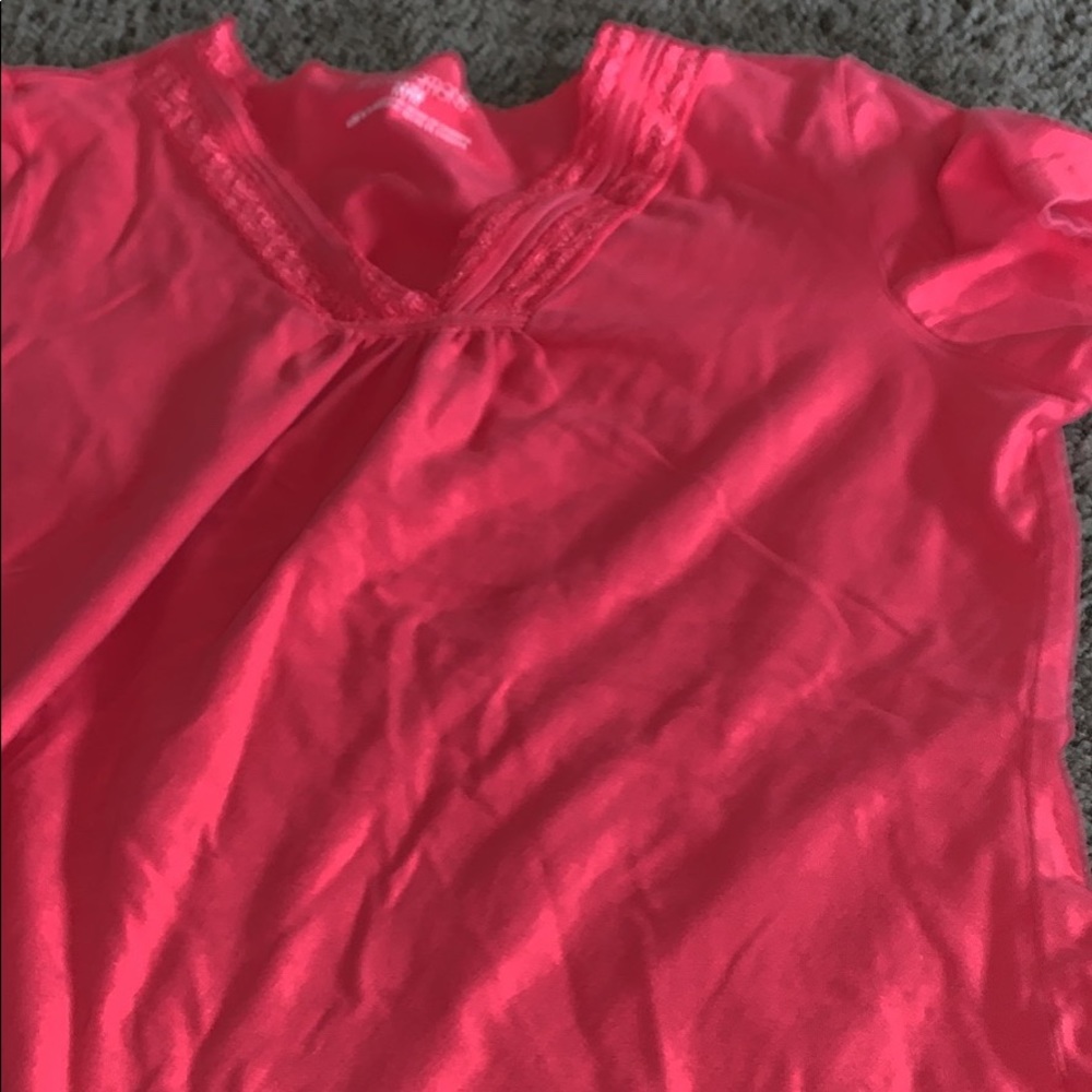 Women Shortsleeved dress shirt
